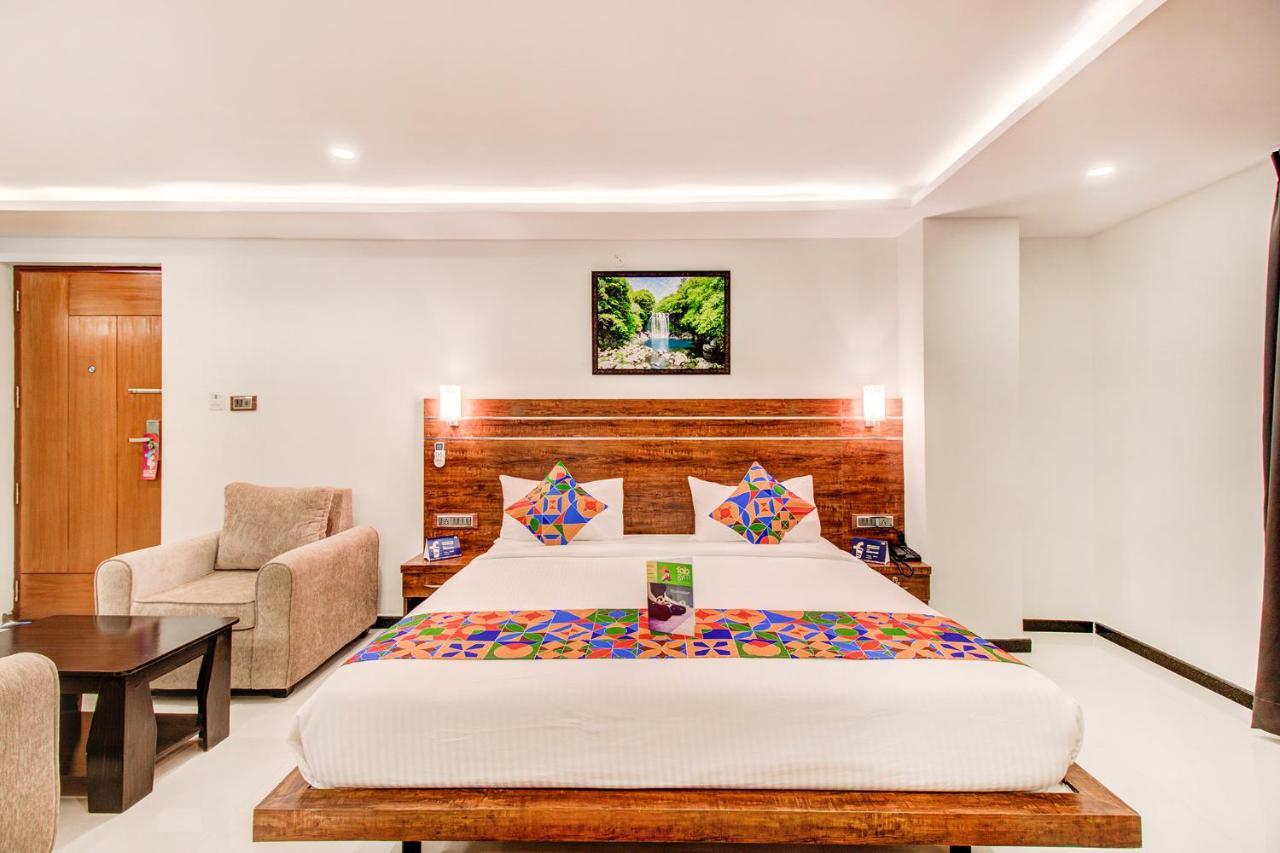Fabhotel The Royal Suites - Nr Gopalan Innovation Mall Bangalore Bagian luar foto