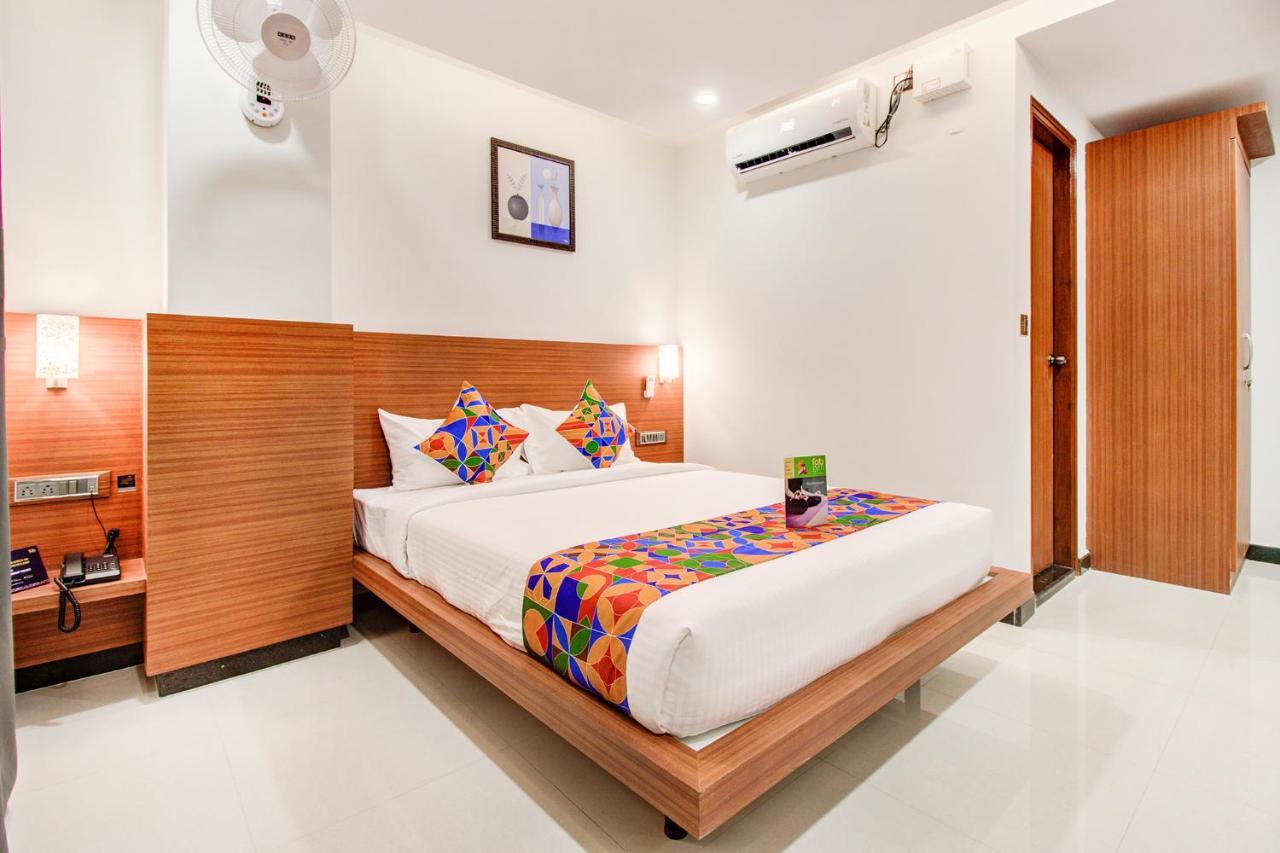 Fabhotel The Royal Suites - Nr Gopalan Innovation Mall Bangalore Bagian luar foto