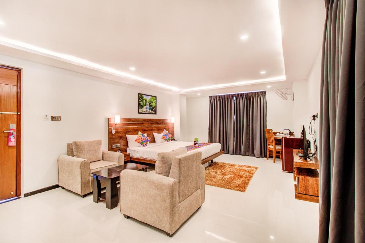 Fabhotel The Royal Suites - Nr Gopalan Innovation Mall Bangalore Bagian luar foto